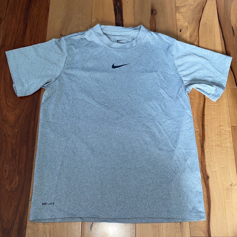 NWOT~ Nike Dri-FIT Big Kids' (Boys') Training T-Shirt
